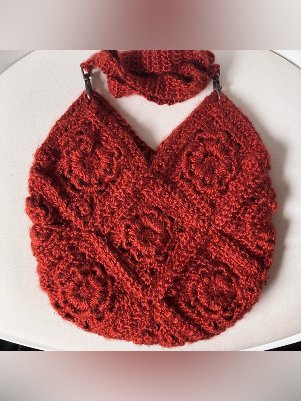 Vintage flower crochet crossbody